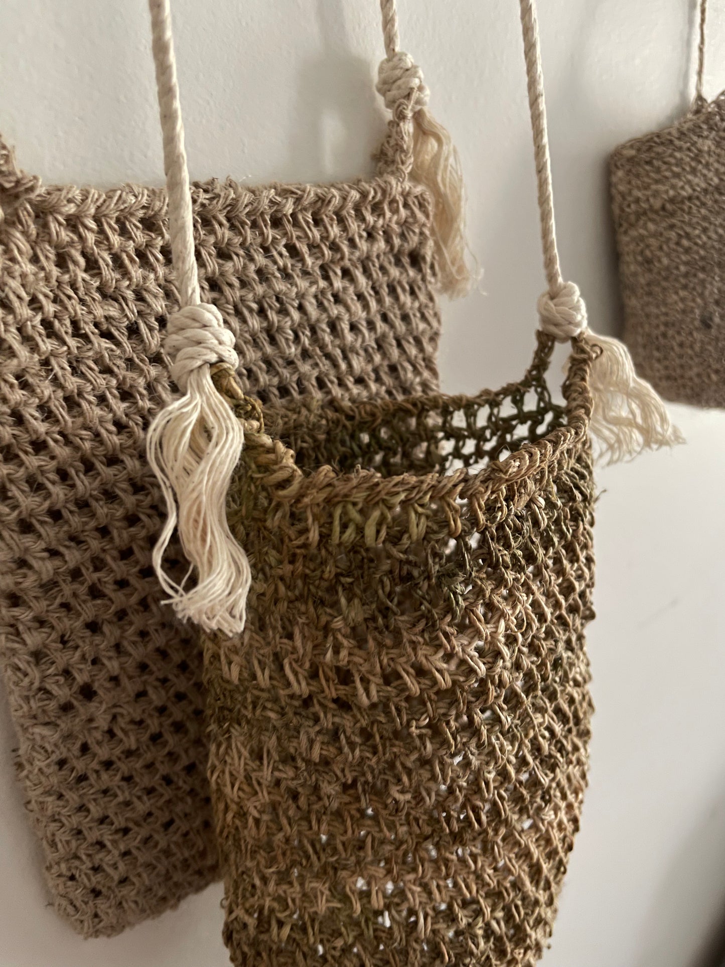 Pocket necklace- Crochet pattern