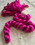 Silk thrums