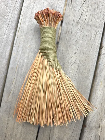 Pine needle Hand broom