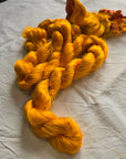Silk thrums