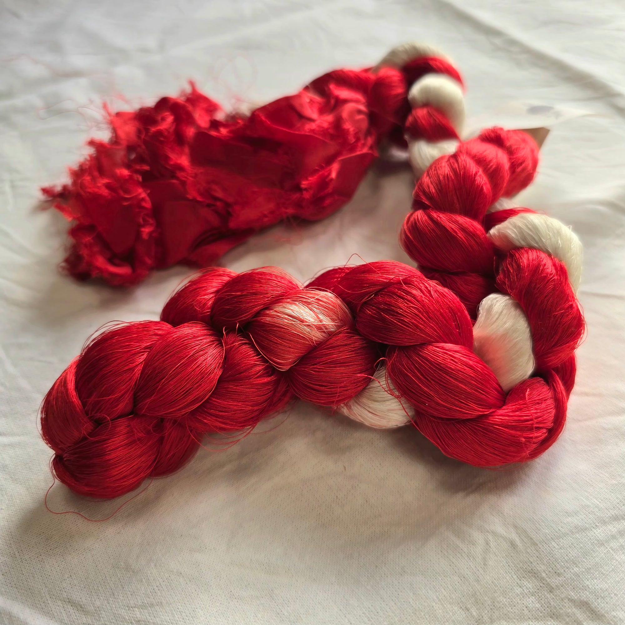 Silk thrums