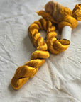 Silk thrums