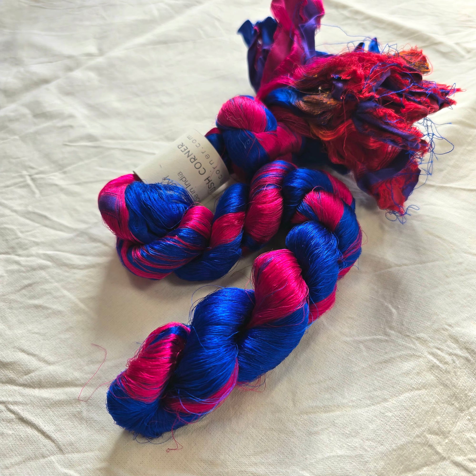 Silk thrums