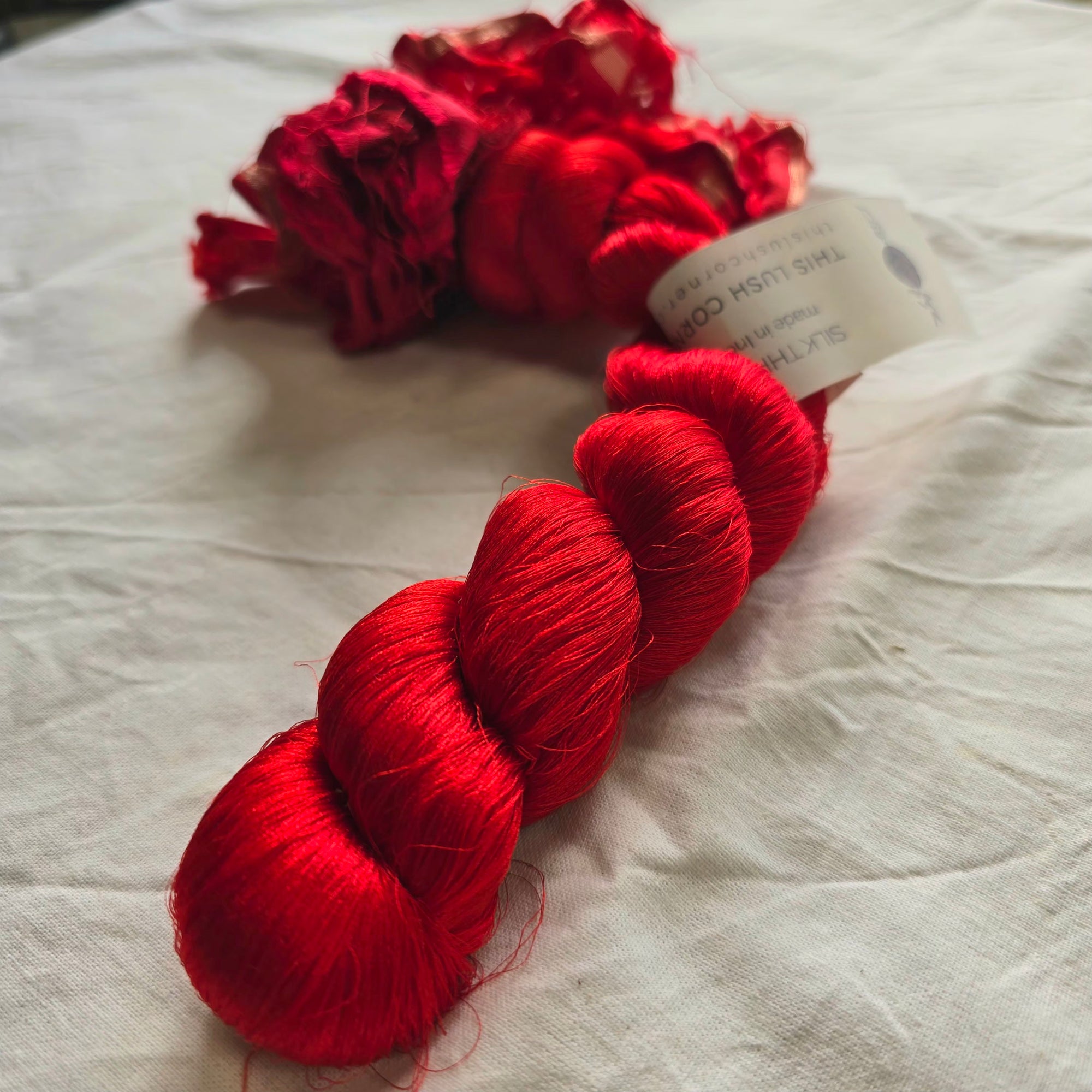 Silk thrums
